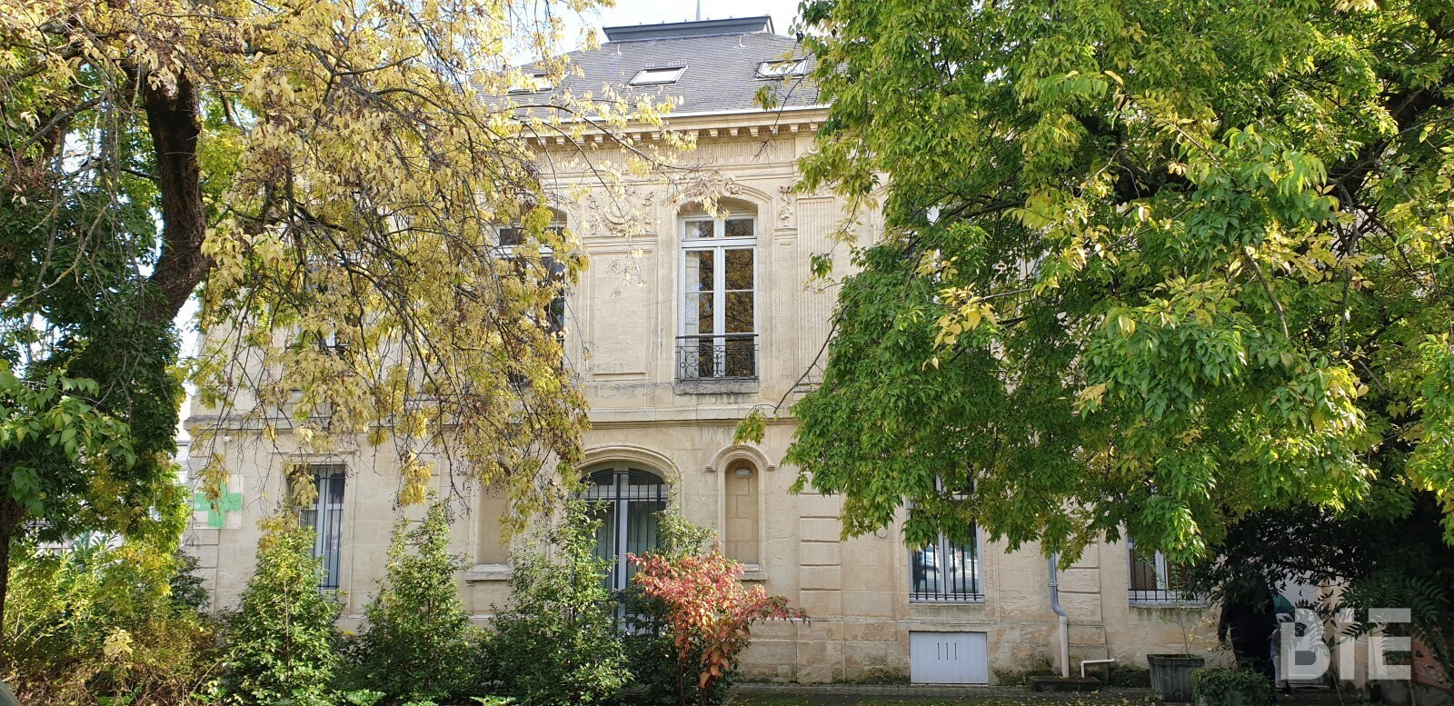 103 Boulevard Du Président Wilson, Bordeaux for lease Building Photo- Image 1 of 13