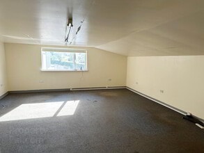 4C Temple Hill Rd, Newry for lease Interior Photo- Image 2 of 3
