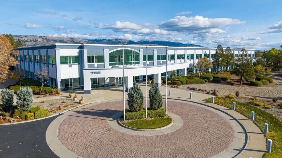 755 Jarvis Dr, Morgan Hill, CA à louer - Photo du bâtiment - Image 3 de 21