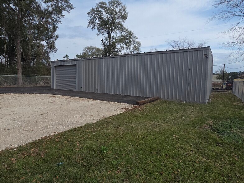 33302 Sweetgum Ln, Magnolia, TX à vendre - Photo du bâtiment - Image 2 de 28