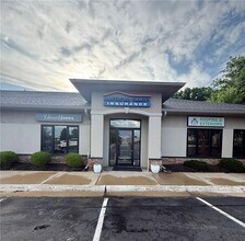 21628 Midland Dr, Shawnee, KS for lease Interior Photo- Image 1 of 5