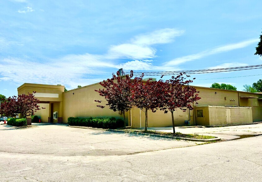 309 W Nash St, Wilson, NC à vendre - Photo du bâtiment - Image 2 de 9