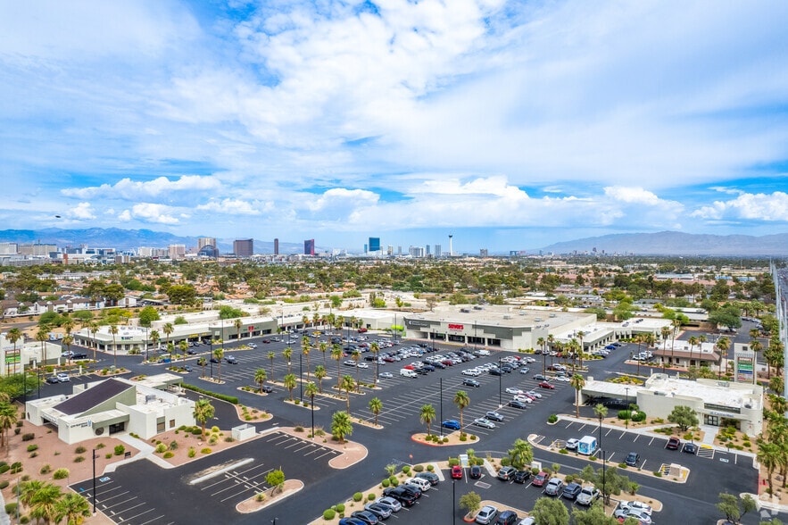 2340 E Tropicana Ave, Las Vegas, NV for lease - Building Photo - Image 2 of 22