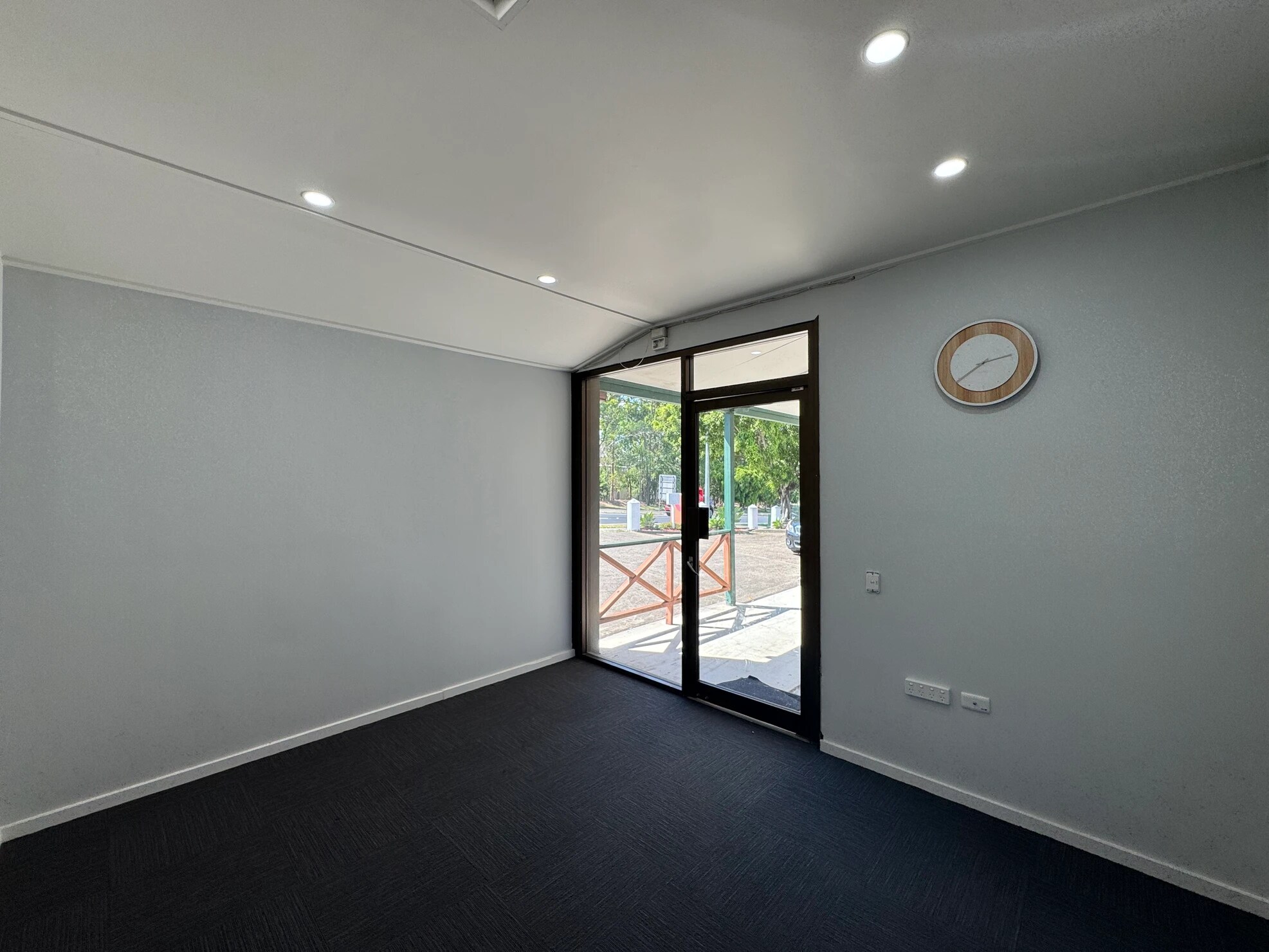 111 Dandenong Rd, Jamboree Heights for lease Interior Photo- Image 1 of 4