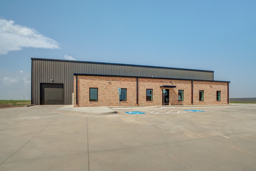 9014 County Road 6820, Lubbock, TX à louer - Photo du bâtiment - Image 2 de 24