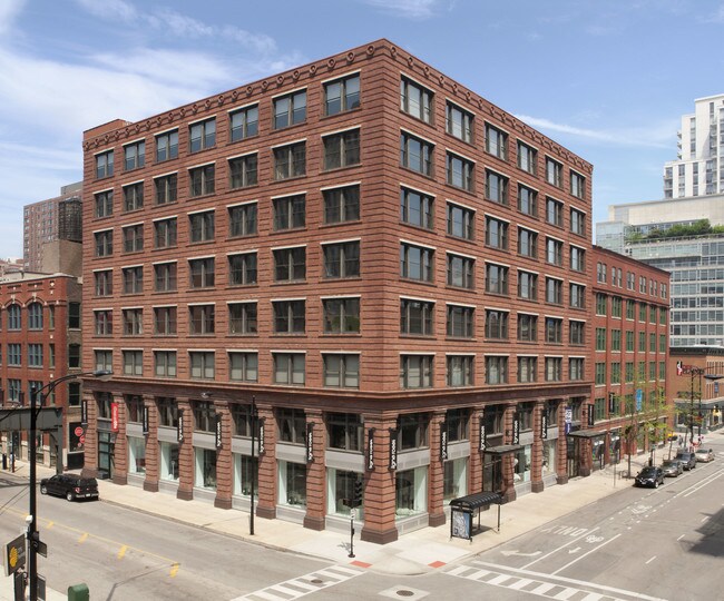 Plus de détails pour 440 N Wells St, Chicago, IL - Bureau à louer
