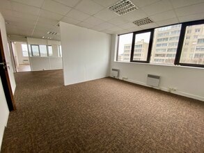 Office in 2-5 Boulevard De La Gare, Saint-Gratien for lease Interior Photo- Image 2 of 8