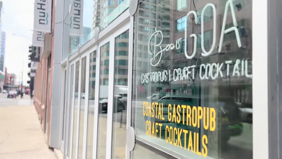 116 W Hubbard St, Chicago, IL à louer - Vidéo sur l’inscription commerciale - Image 2 de 20