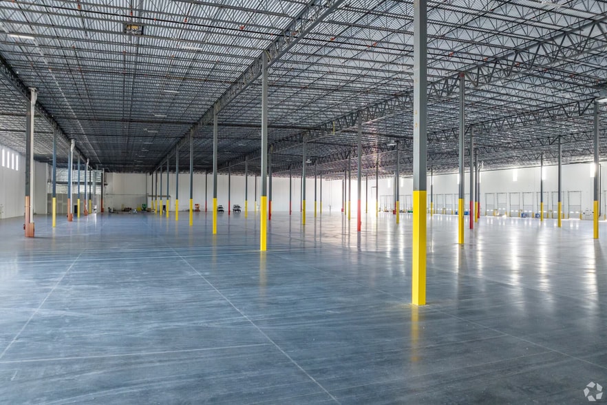 1980 U.S. Route 1, North Brunswick, NJ for lease - Building Photo - Image 3 of 12