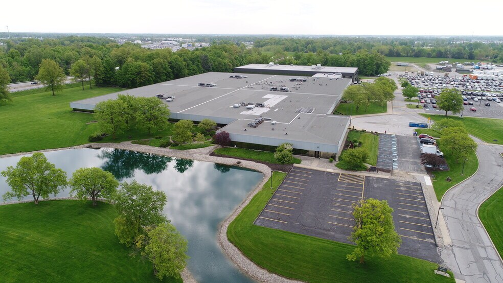 5001 US Highway 30 W, Fort Wayne, IN à louer - Photo du bâtiment - Image 1 de 22