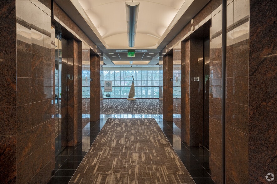 3595 Grandview Pky, Birmingham, AL for lease - Interior Photo - Image 3 of 10