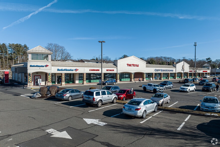 1228 Farmington Ave, Bristol, CT for lease - Primary Photo - Image 1 of 6