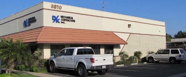 More details for 3870 E Eagle Dr, Anaheim, CA - Flex for Lease