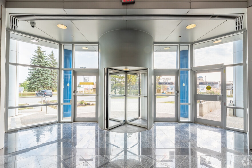 625 Cochrane Dr, Markham, ON for lease - Lobby - Image 2 of 28