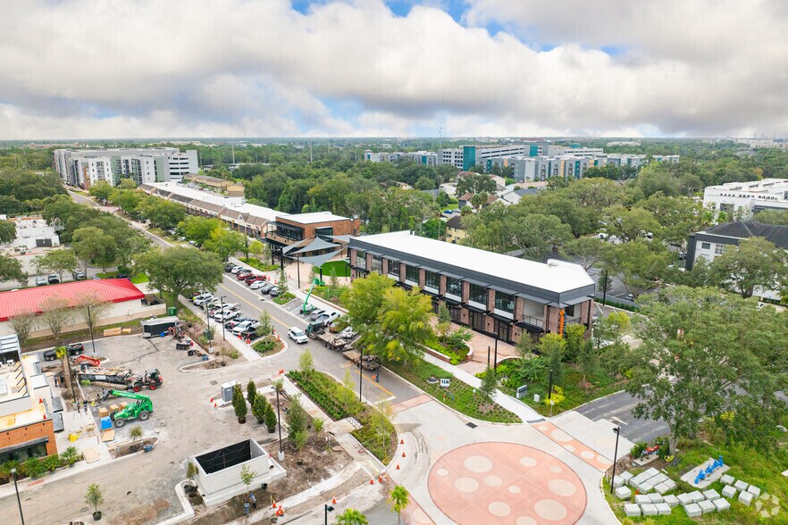 12100 Collegiate Way, Orlando, FL à louer - Photo du bâtiment - Image 1 de 37