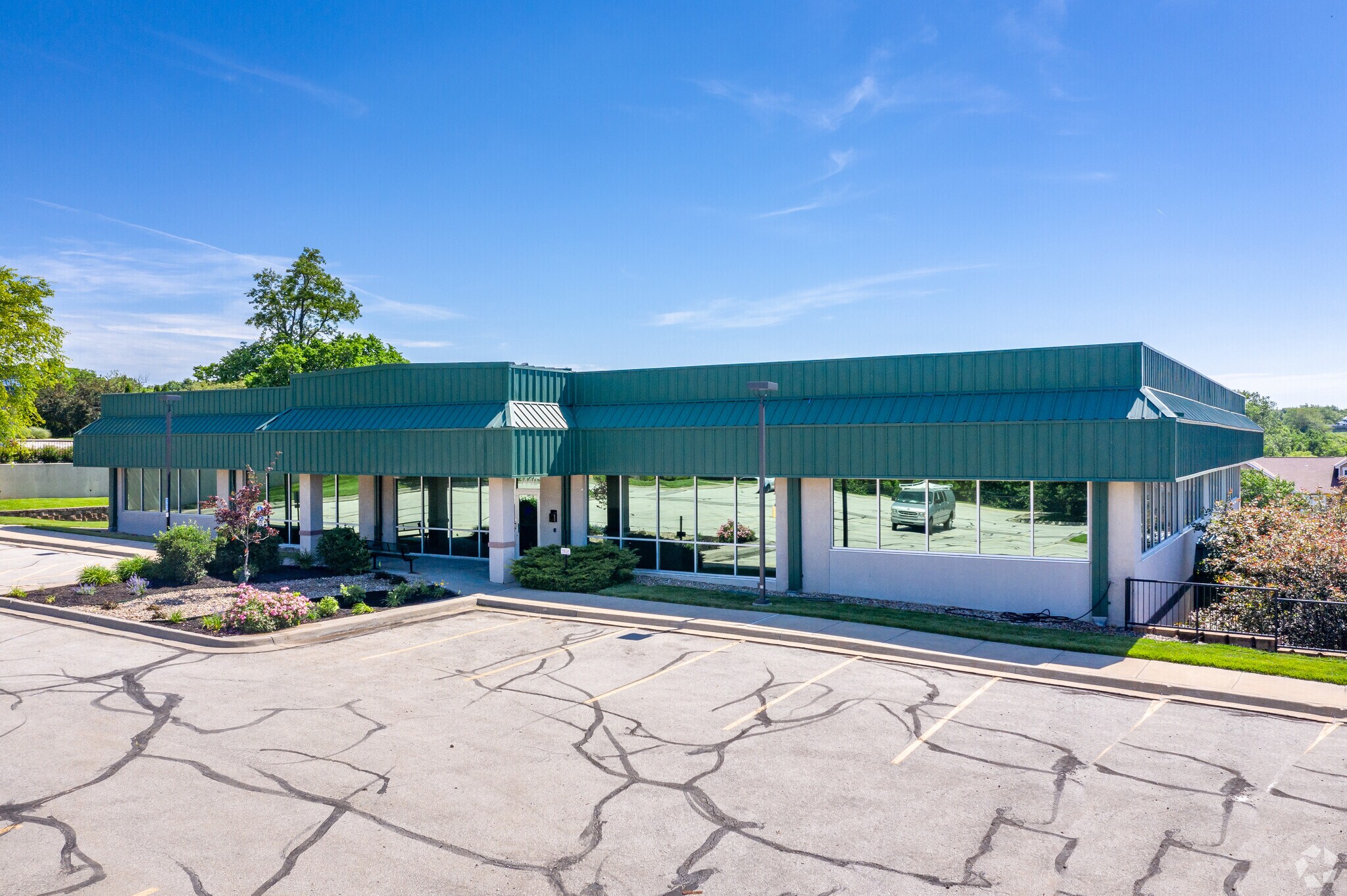 1460 NW Vivion Rd, Kansas City, MO à louer Photo principale- Image 1 de 44