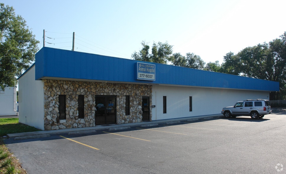 5745 Pershing Ave, Orlando, FL for lease - Building Photo - Image 2 of 21