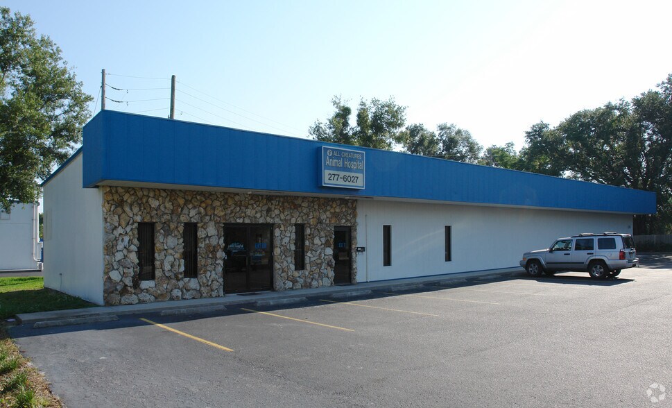 5745 Pershing Ave, Orlando, FL à louer - Photo du bâtiment - Image 2 de 21