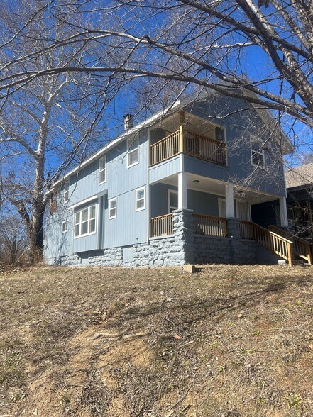 820 Monroe Ave, Kansas City, MO à vendre - Photo du bâtiment - Image 2 de 3