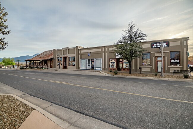 Plus de détails pour 564 S Main St, Camp Verde, AZ - Commerce de détail à vendre