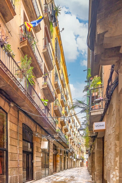 Carrer dels Banys Vells, 6B, Barcelona, Barcelona for lease - Building Photo - Image 3 of 3