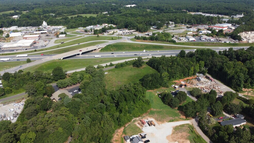 755 Cooper Rd, Piedmont, SC à vendre - Photo du bâtiment - Image 3 de 4