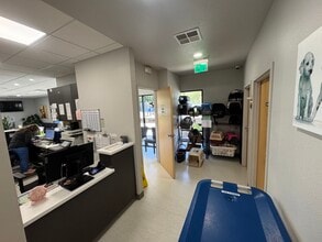 4437 Central Pl, Fairfield, CA for lease Interior Photo- Image 2 of 16