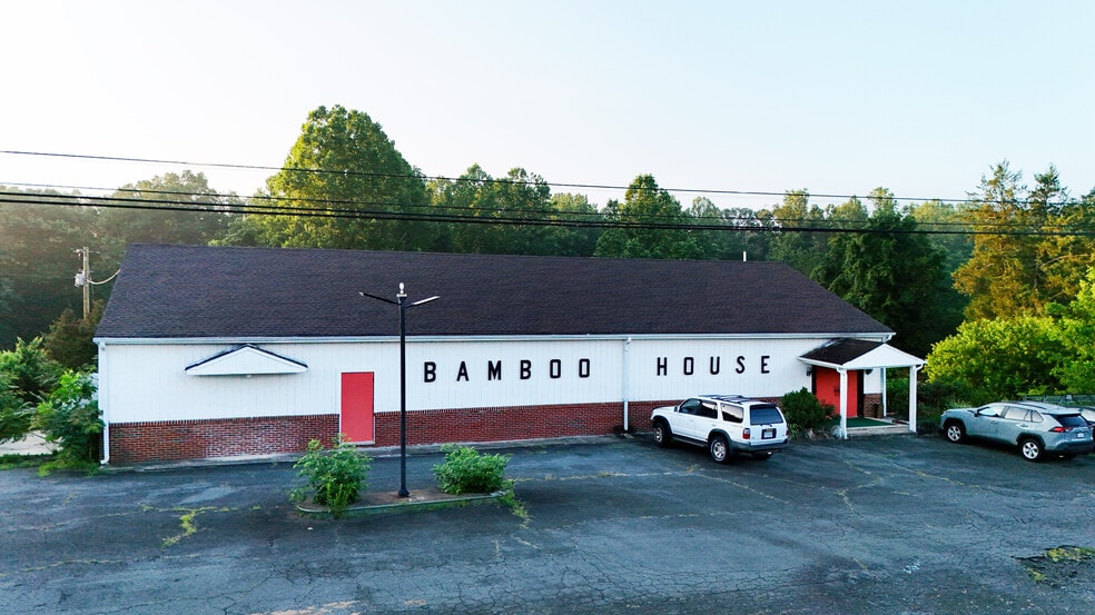 4819-4831 Seminole Trl, Charlottesville, VA for sale - Building Photo - Image 2 of 6