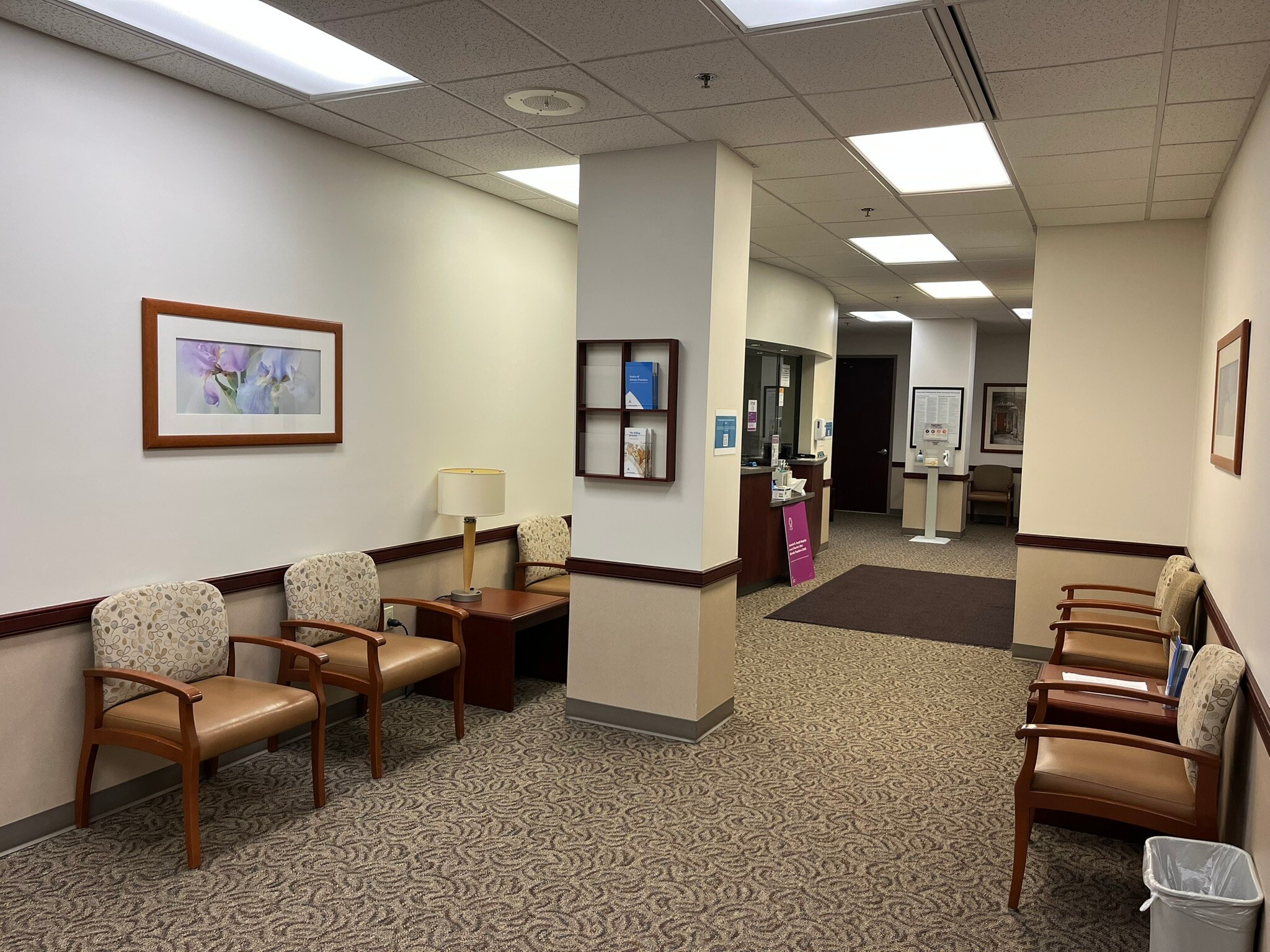 4655 N Port Washington Rd, Glendale, WI for lease Lobby- Image 1 of 5