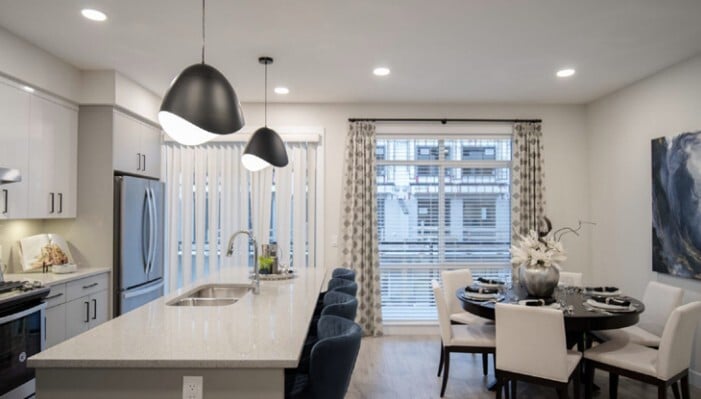 46150 Thomas Rd, Chilliwack, BC for sale - Interior Photo - Image 2 of 4