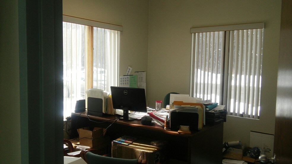 106 Route 32, North Franklin, CT à louer - Photo intérieure - Image 3 de 17