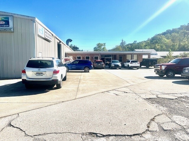 159 Garage Ln, Winfield, WV for sale Primary Photo- Image 1 of 7