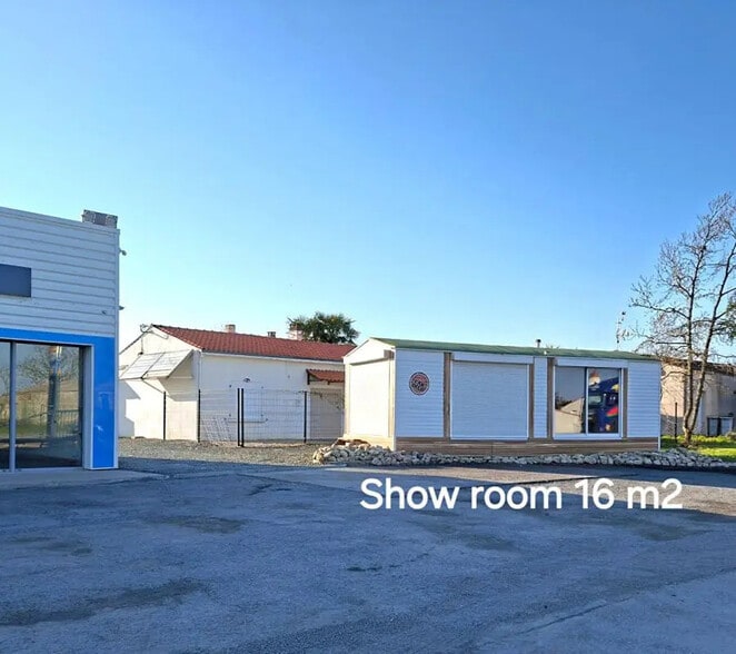 Flex in Charron for sale - Building Photo - Image 3 of 17