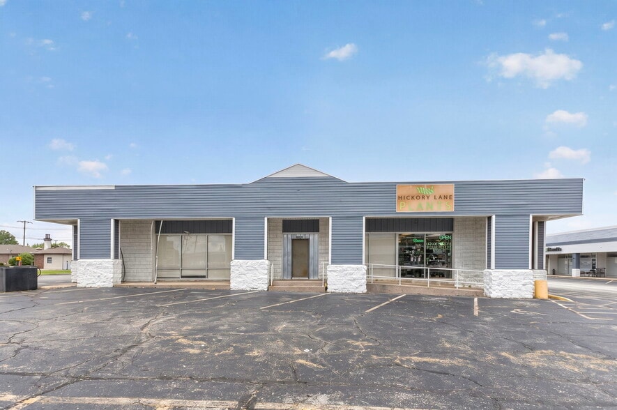 1938 S Glenstone Ave, Springfield, MO for sale - Building Photo - Image 3 of 48