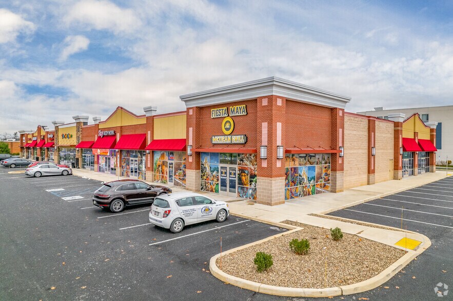 471 Gateway Ave, Chambersburg, PA for lease - Building Photo - Image 2 of 9