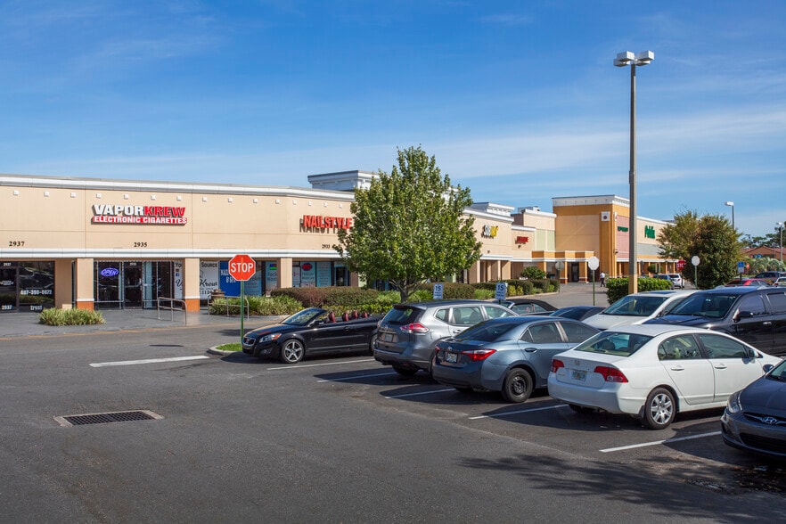 2907-2959 Vineland Rd, Kissimmee, FL à louer - Photo du bâtiment - Image 2 de 5