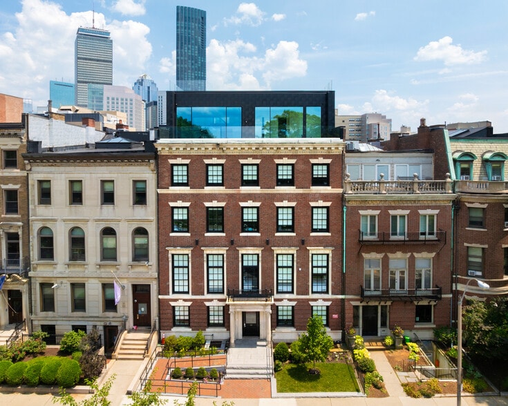 Maverick Suites Portfolio portfolio of 5 properties for sale on LoopNet.ca - Building Photo - Image 3 of 73