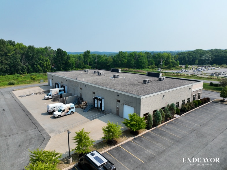 7870 Lehigh Xing, Victor, NY for lease - Building Photo - Image 2 of 4