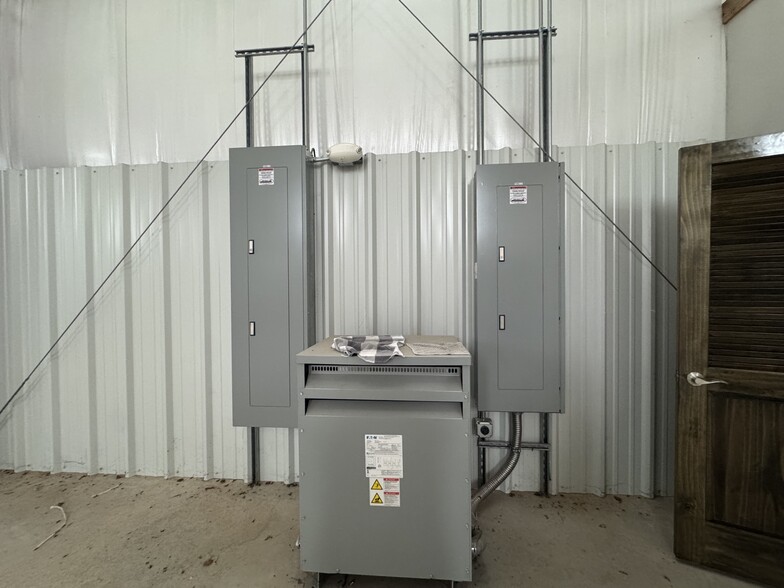 8301 SW 23rd Pl, Oklahoma City, OK for lease - Building Photo - Image 3 of 10