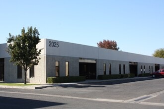 2025 N Gateway Blvd, Fresno, CA for lease Interior Photo- Image 1 of 10