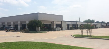 8525 Jackrabbit Rd, Houston, TX for lease Building Photo- Image 1 of 3