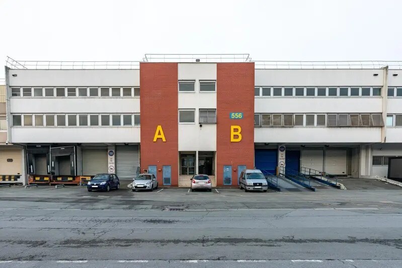 Flex in Saint-Ouen-sur-Seine for lease - Building Photo - Image 2 of 12