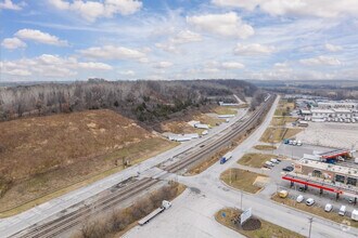 8800 NE Underground Dr, Kansas City, MO - Aerial  map view