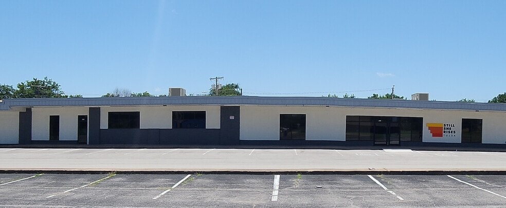 530-616 E 46th St N, Tulsa, OK for lease - Primary Photo - Image 1 of 4