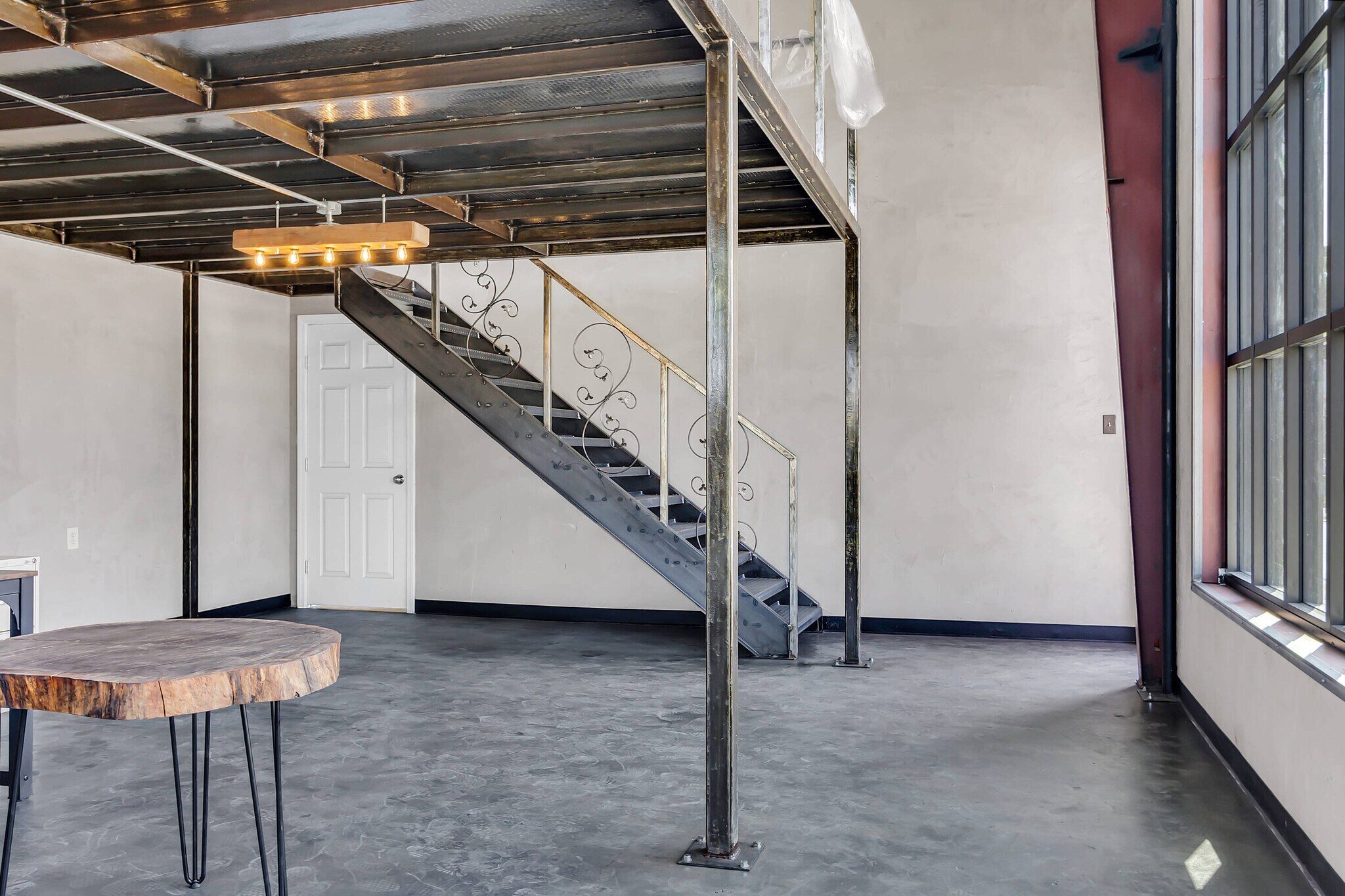 2219 Brooks St, Houston, TX for sale Interior Photo- Image 1 of 1