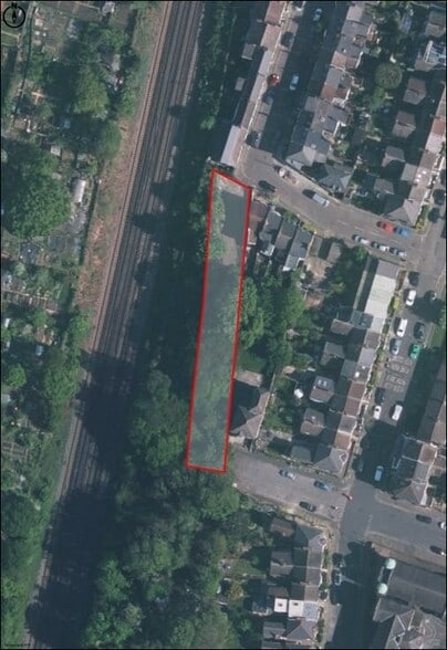 Kneller Rd, Londres à vendre - Photo du bâtiment - Image 2 de 5