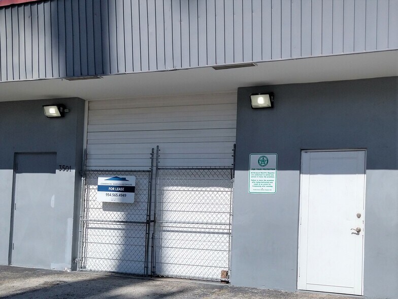 3501 NW 10th Ave, Fort Lauderdale, FL à louer - Photo du bâtiment - Image 3 de 12