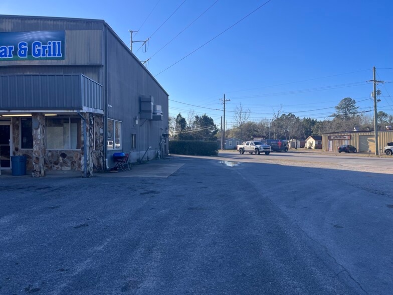 3525 Boone St, Moss Point, MS for sale - Building Photo - Image 2 of 7