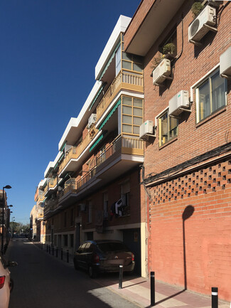 Plus de détails pour Calle de Fernando Barrachina, 42, Getafe - Multi-résidentiel à vendre