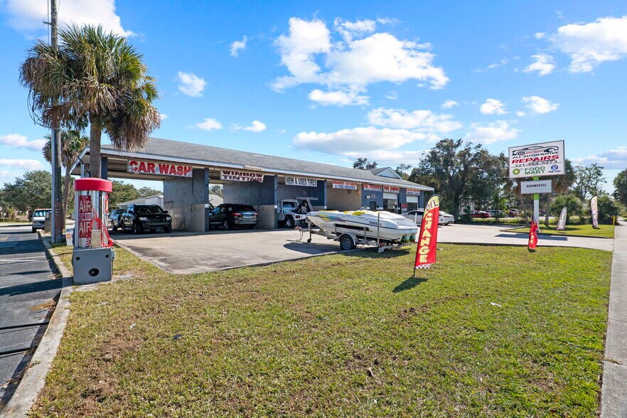 665 S Babcock St, Melbourne, FL à vendre - Photo du bâtiment - Image 2 de 34